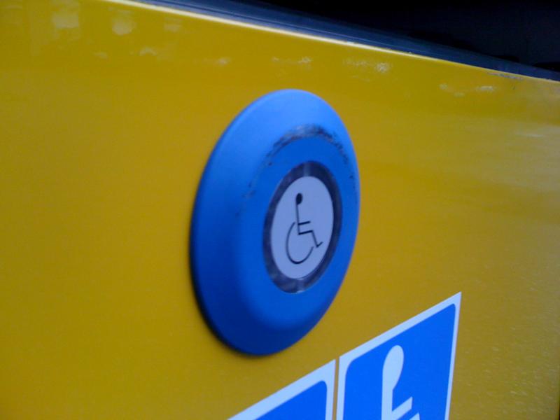 Aussentaster Blau Mit Kinderwagen