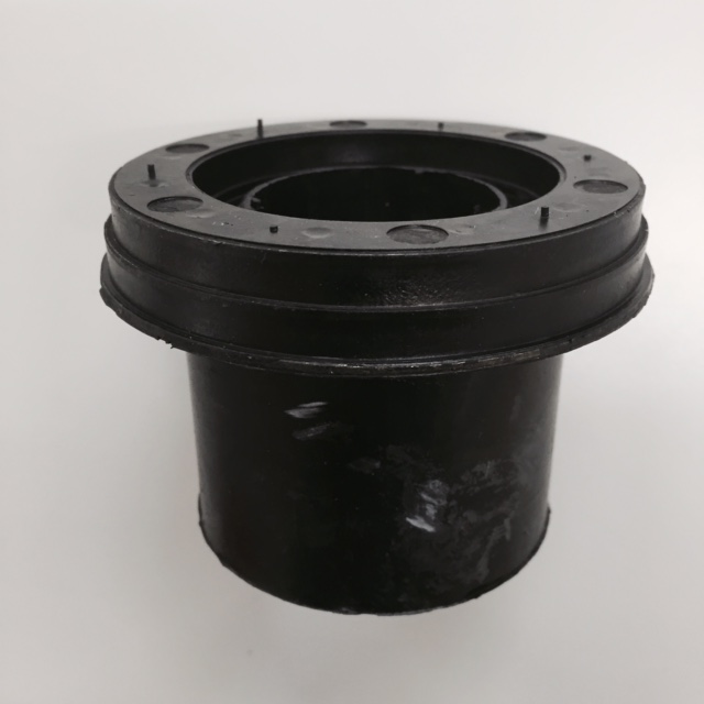 Gummibuchse für Vorderachse Oben Innen